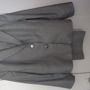 Grey Le Suit Suit 12 petite